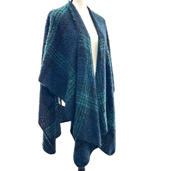 Woolrich Plaid Blanket Wrap Shawl Poncho Sweater O/S Classic Cabin Cozy - Picture 2 of 4